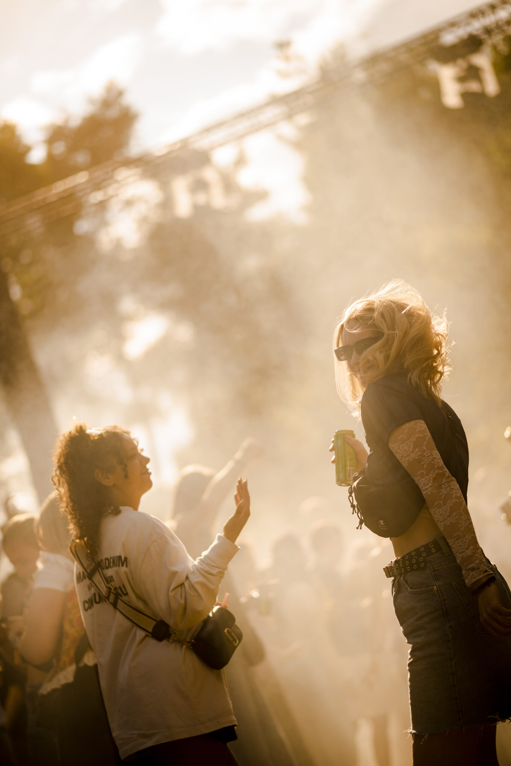 Copyright Max Kneefel